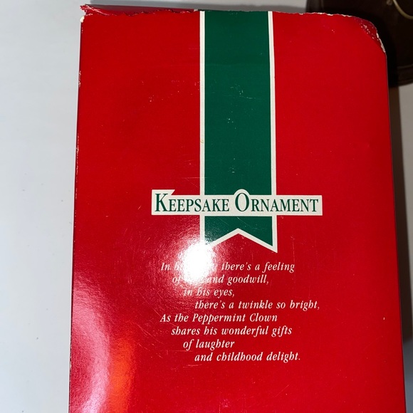 VINTAGE HALLMARK "PEPPERMINT CLOWN" ORNAMENT - Picture 3 of 5